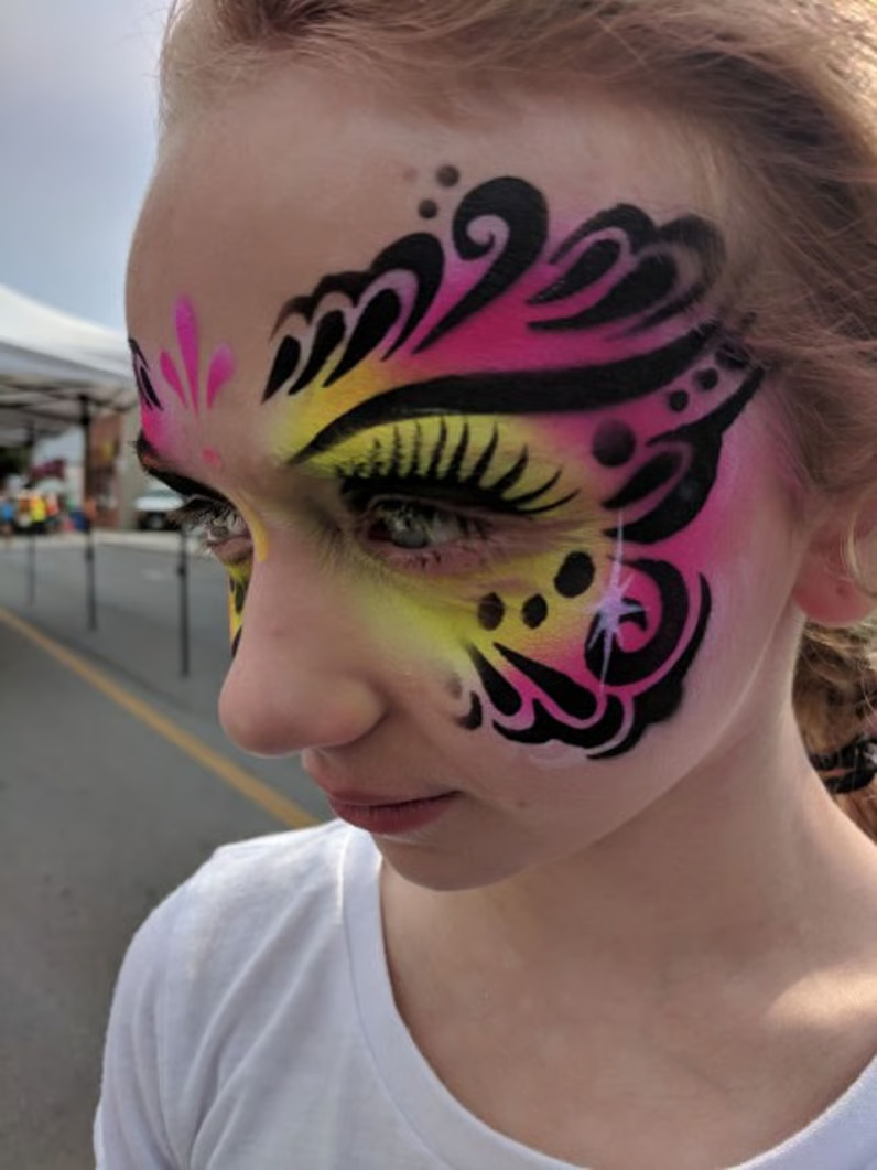 Tiger face painting